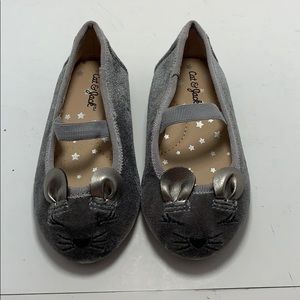 Cat & Jack gray mousse shoes size baby 5